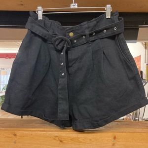 Size L ❤️ Heritage Falmer Cute Shorts 🩳 Black With Belt 😍